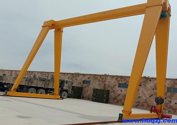 大風天氣下，龍門吊吊運的限制條件有哪些？如何判斷是否可**操作？