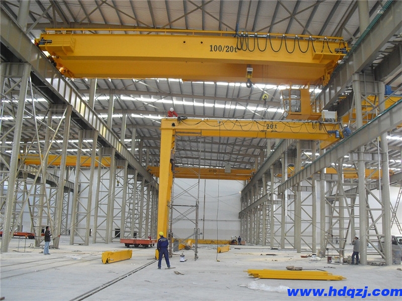 MHB型單梁半門式起重機(jī) MHB型單梁半門式起重機(jī)